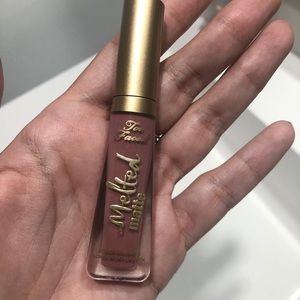 Too face matte lipgloss